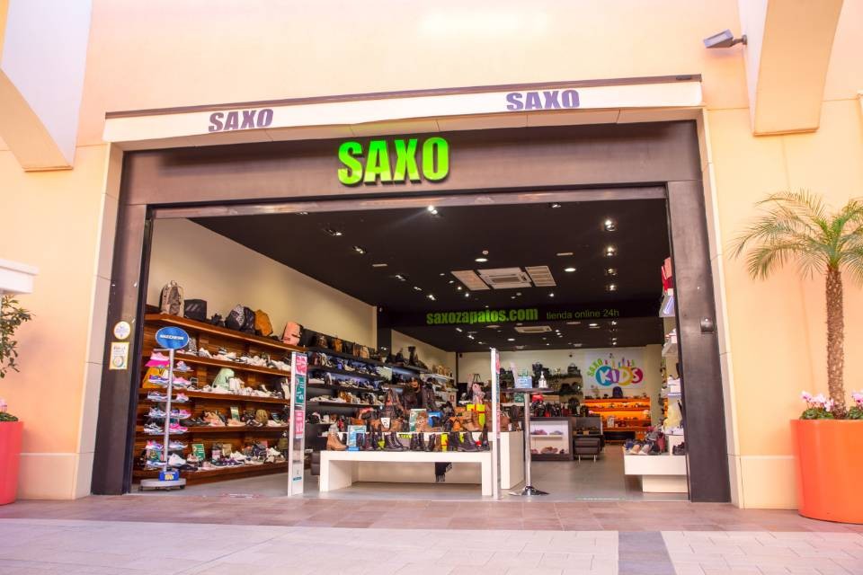 Regaño notificación marido Saxo: modern and varied shoe shop at Zenia Boulevard