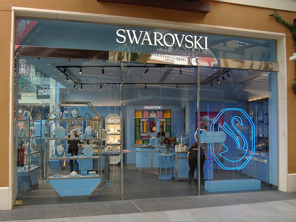 SWAROVSKI