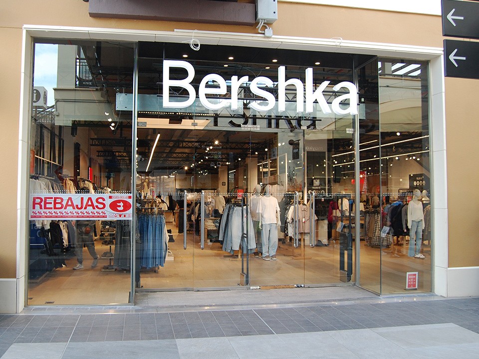 BERSHKA