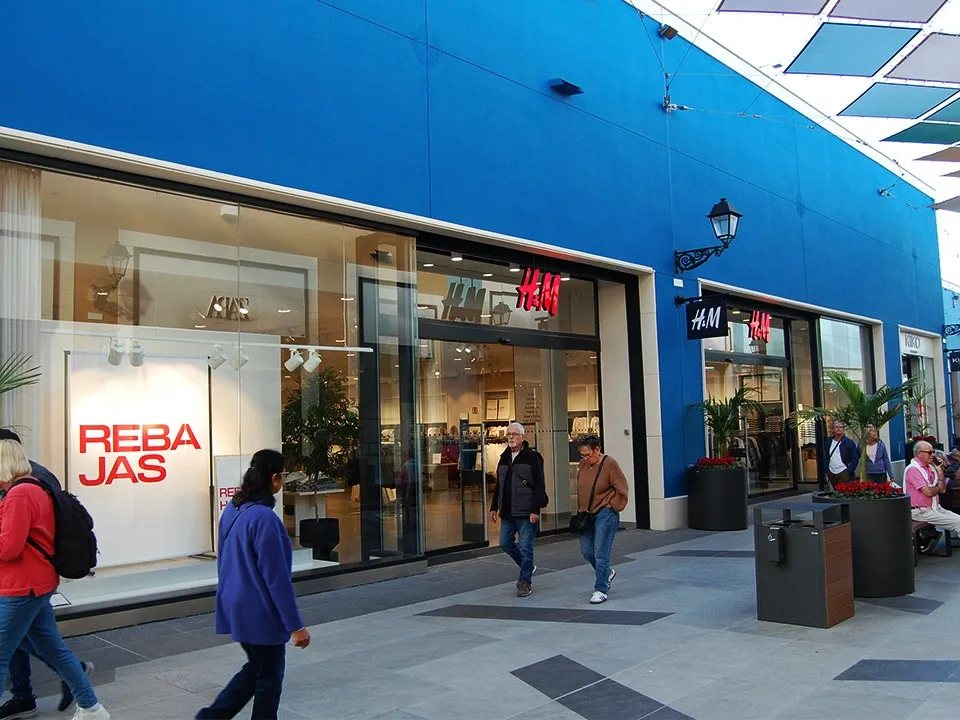 H&M