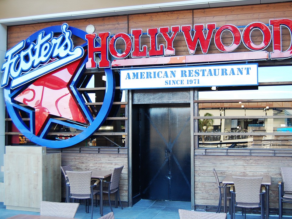 FOSTERS HOLLYWOOD