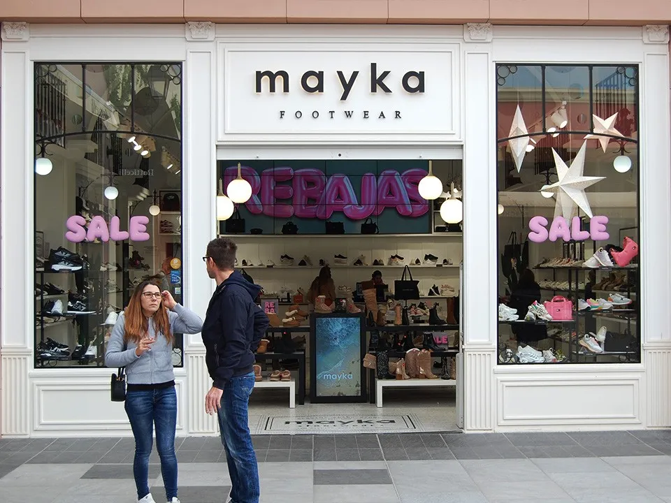 MAYKA FOOTWEAR