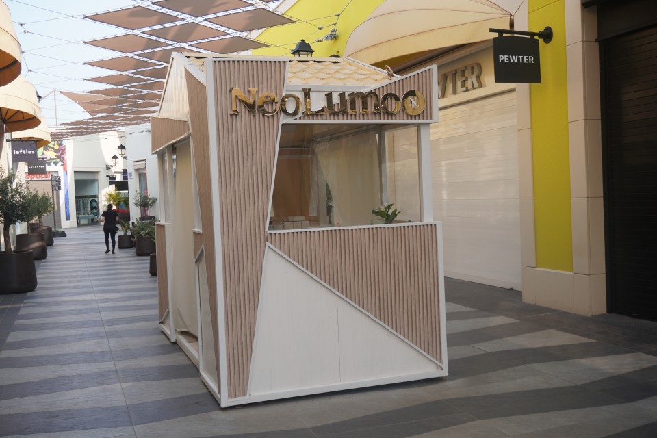 NEO LUMOO