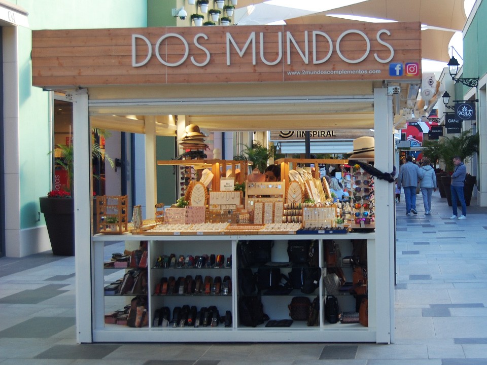 DOS MUNDOS 