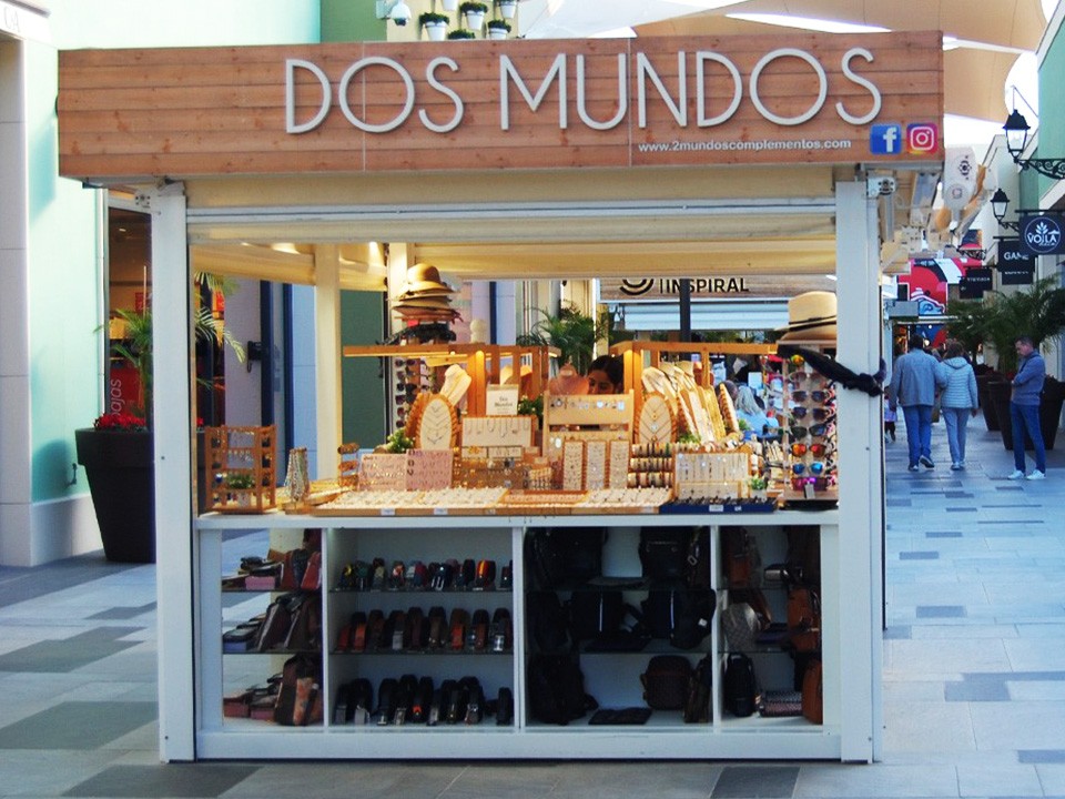 DOS MUNDOS 