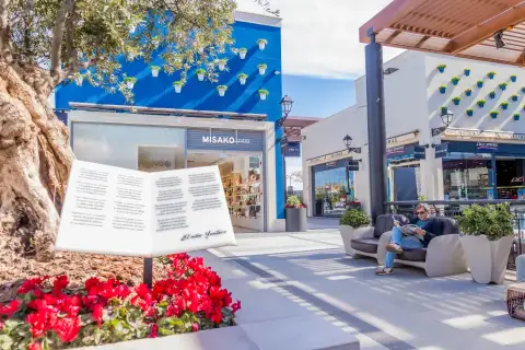 Cómo llegar a Zenia Boulevard desde ciudades cercanas
